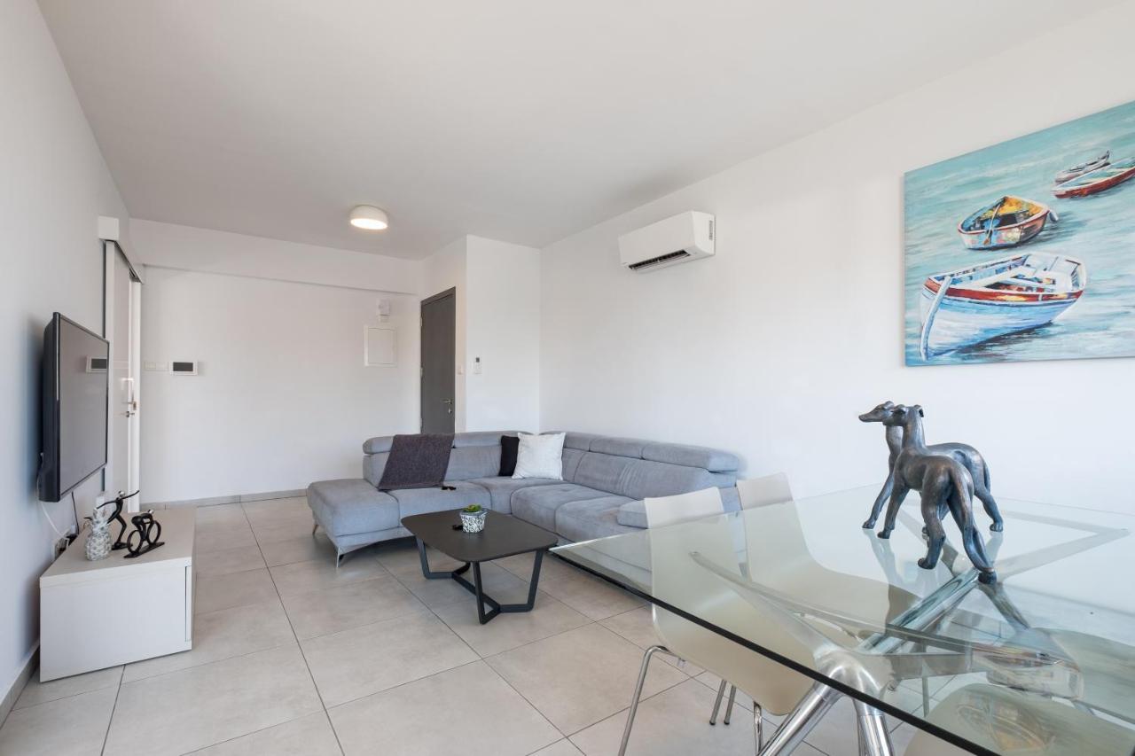 Solaar Apartments Faneromeni Larnaca Exterior photo